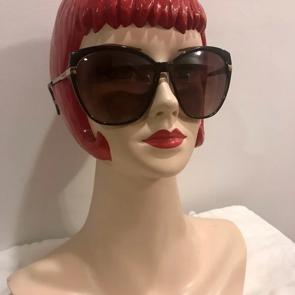 Von Zipper ‘Begonia’ black frame, yellow metal hinges oversized sunglass…
